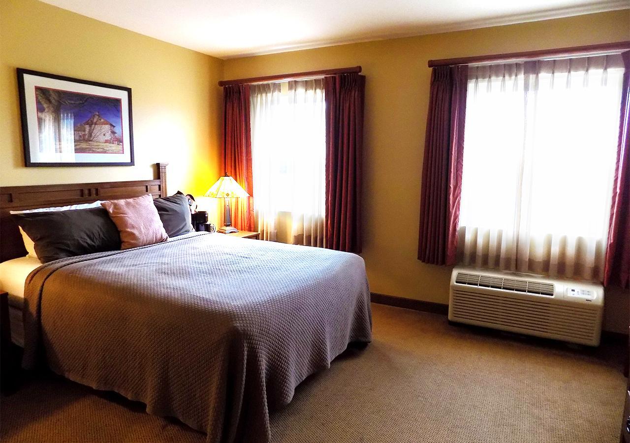 Baldwinsville The Red Mill Inn מראה חיצוני תמונה